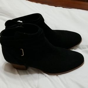 Giani Bernini suede ankle boots